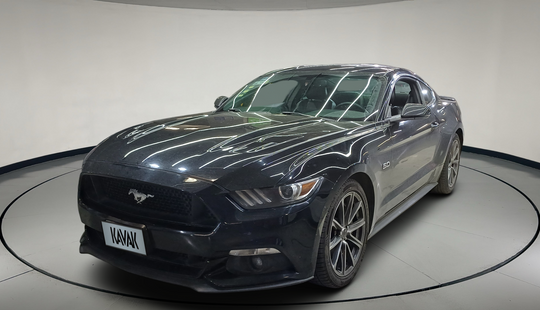 Ford • Mustang