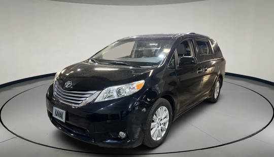 Toyota • Sienna