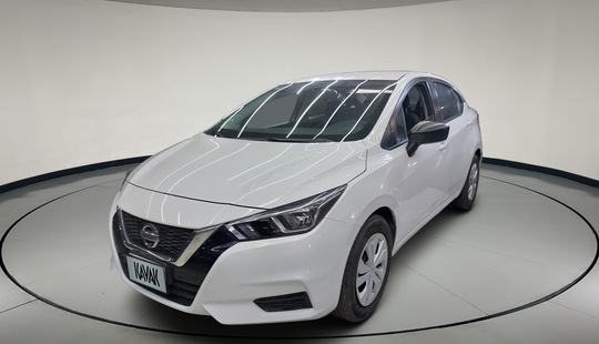 Nissan • Versa