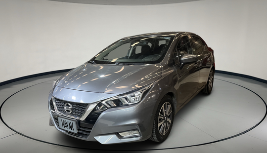 Nissan • Versa