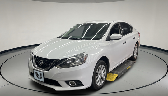 Nissan • Sentra