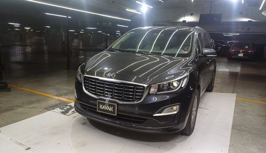 Kia • Sedona
