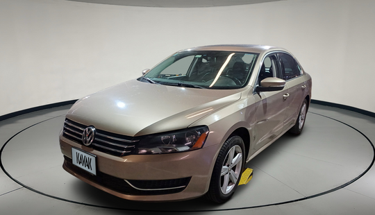 Volkswagen • Passat
