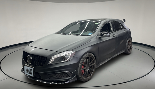 Mercedes Benz • Clase A