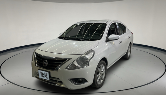 Nissan • Versa