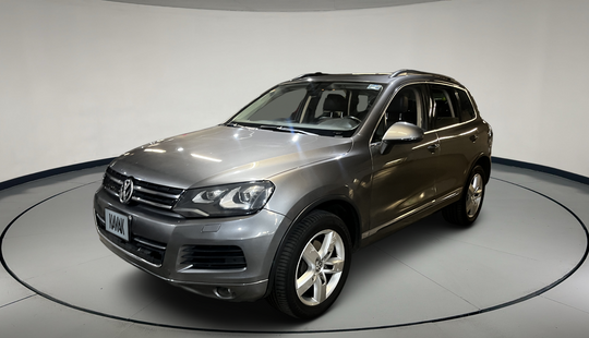Volkswagen • Touareg