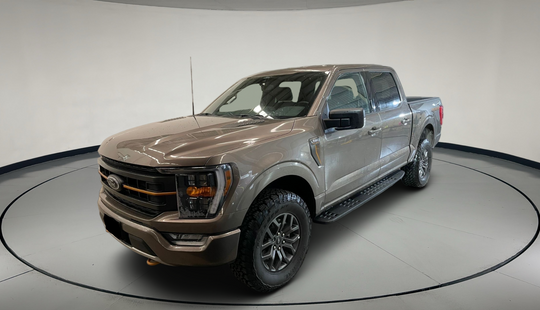 Ford • Lobo