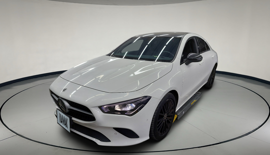 Mercedes Benz • Clase CLA