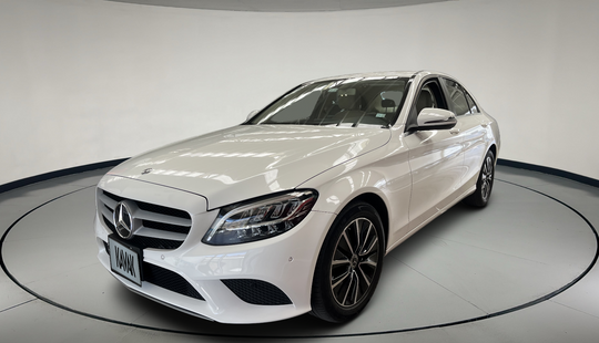 Mercedes Benz • Clase C