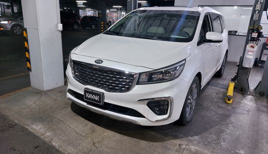 Kia • Sedona