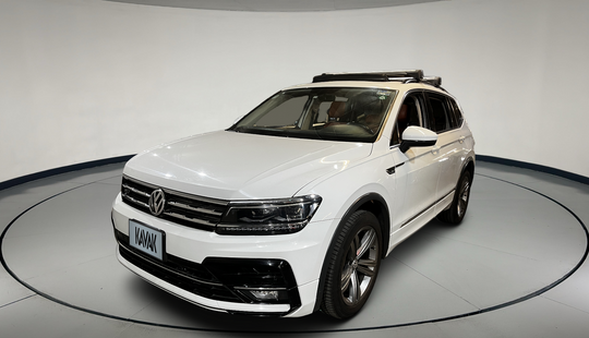 Volkswagen • Tiguan