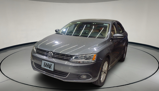 Volkswagen • Jetta