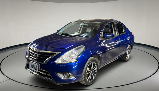 Nissan • Versa