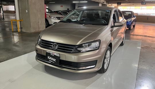 Volkswagen • Vento