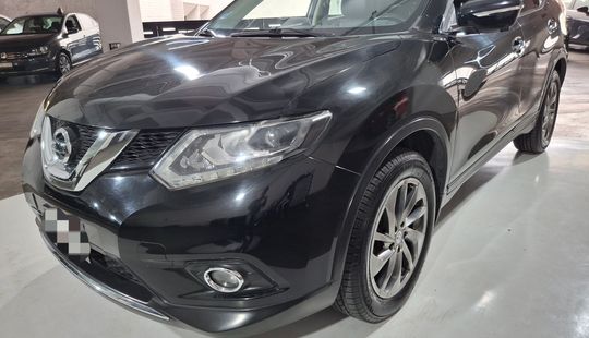 Nissan • X-Trail