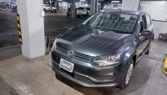Volkswagen • Polo