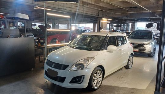 Suzuki • Swift