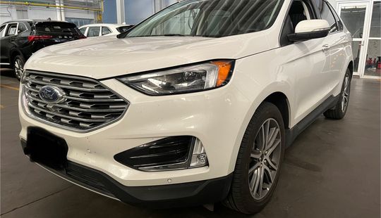 Ford • Edge
