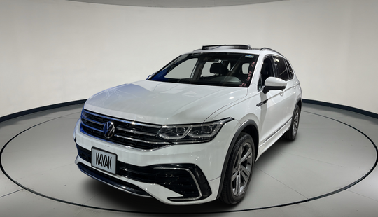 Volkswagen • Tiguan