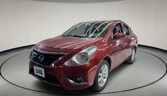Nissan • Versa