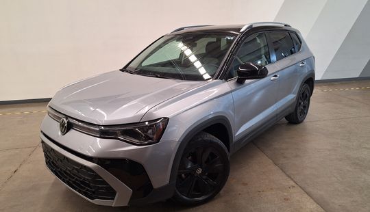 Volkswagen • Taos