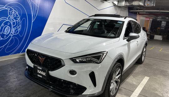 2022 • 42,000 km • Automático