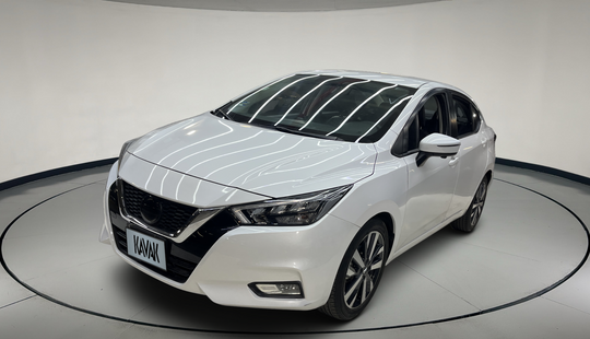 Nissan • Versa