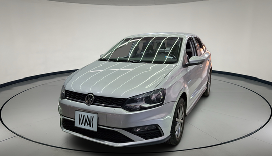 Volkswagen • Vento