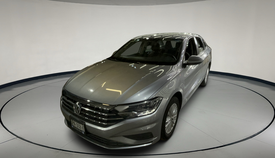 Volkswagen • Jetta