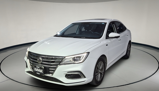 2022 • 44,000 km • Automático