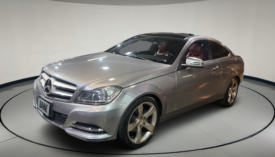 Mercedes Benz • Clase C