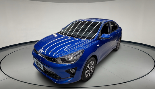 2022 • 83,314 km • Manual