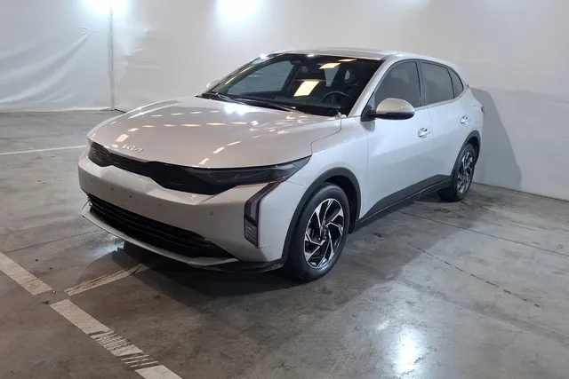 Kia · K3
