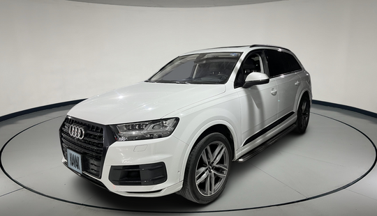 Audi • Q7
