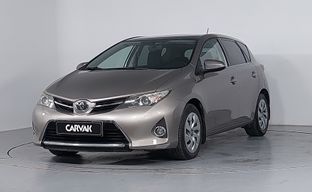 Toyota • Auris