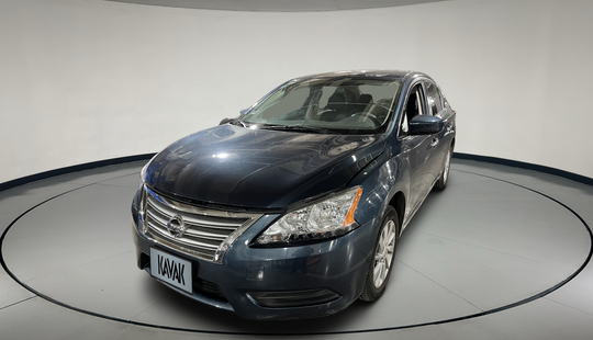 Nissan • Sentra
