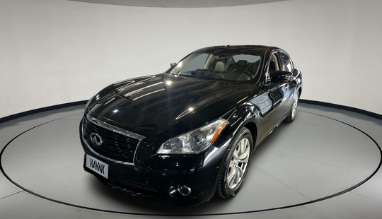 Infiniti • Q70