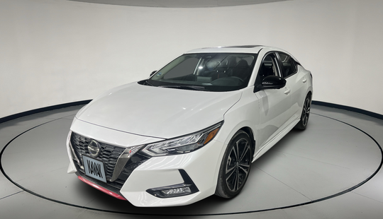 Nissan • Sentra