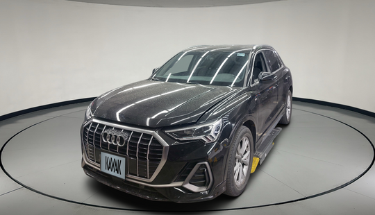 Audi • Q3