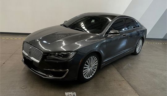 Lincoln • MKZ
