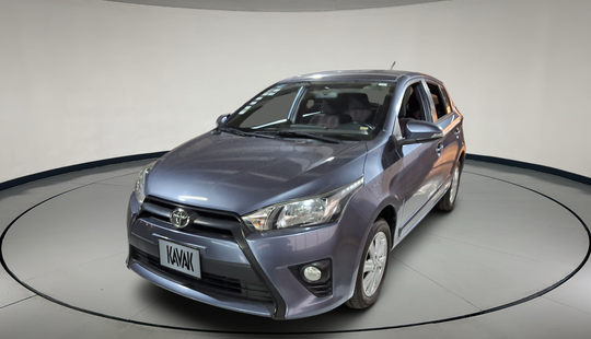 Toyota • Yaris