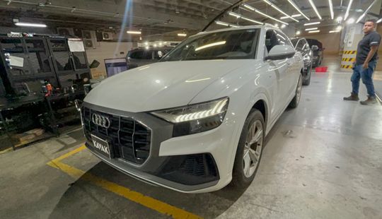 Audi • Q8