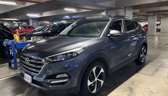 Hyundai • Tucson