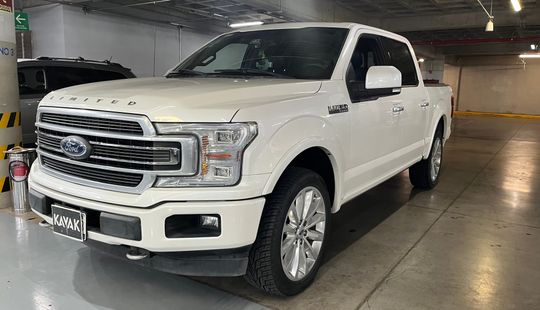 Ford • Lobo