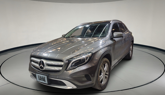 Mercedes Benz • Clase GLA