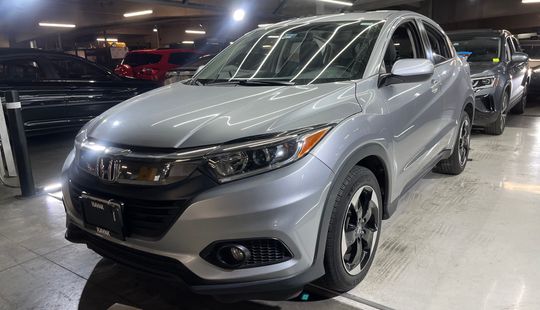 2020 • 48,698 km • Automático