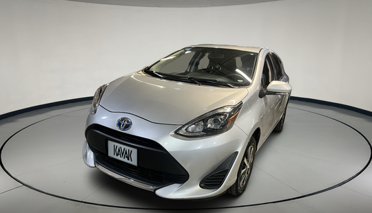 Toyota • Prius C