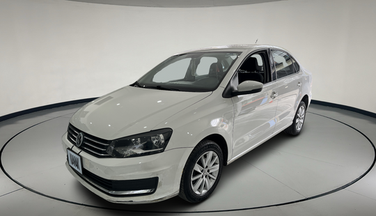 Volkswagen • Vento