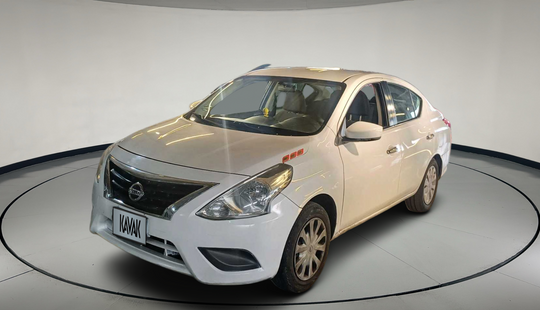Nissan • Versa