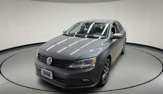 Volkswagen • Jetta